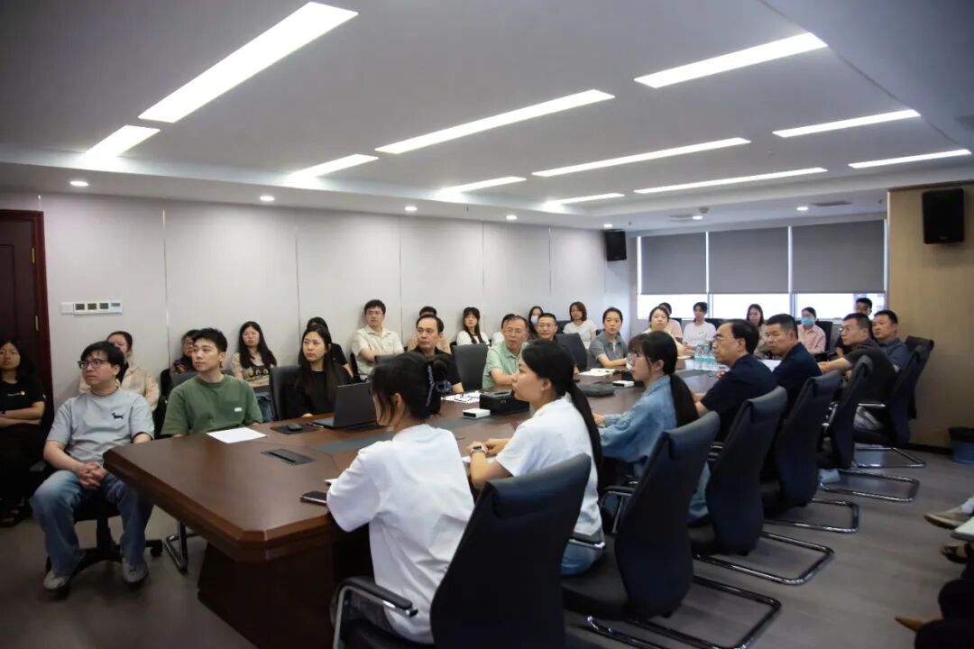 百年风华 不忘初心 │ 华兴党支部召开党员大会,共同庆祝中国共产党成立105周年 640 Ae1bd0e6