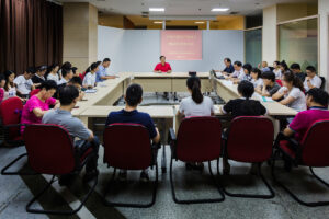 华兴所党支部庆祝建党96周年,召开党员大会 华兴所党支部庆祝建党96周年 1