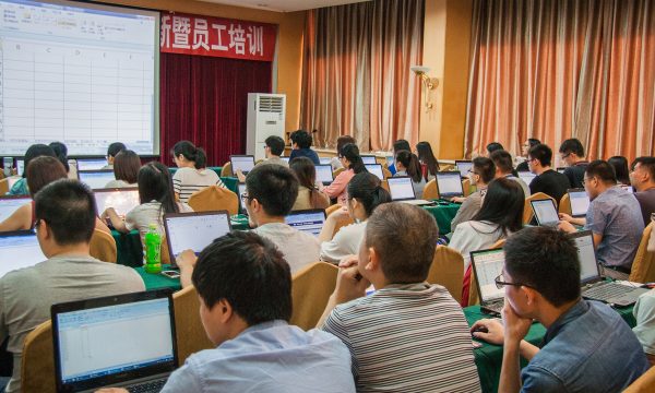 2015年福建华兴会计师事务所新员工培训圆满结束 1 Rrf07v9gbtizg4222smkn43vk6s1kaexa472y6p53k